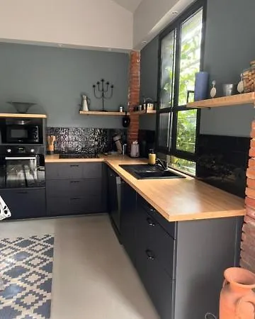 Avec Jardin Villa *